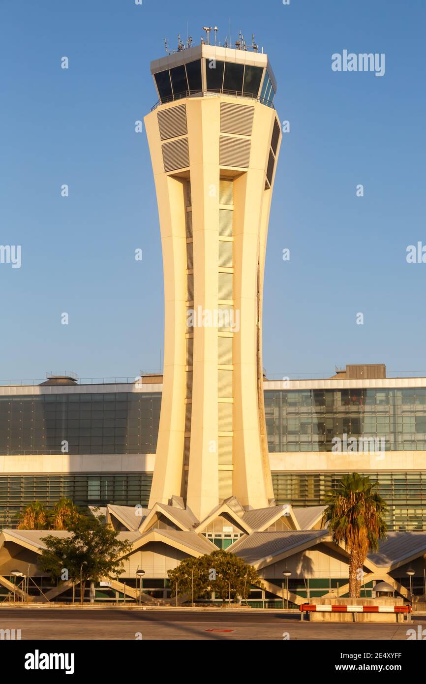 Malaga, Espagne – 27 juillet 2018 : Tour à l'aéroport de Malaga (AGP) en Espagne. Banque D'Images