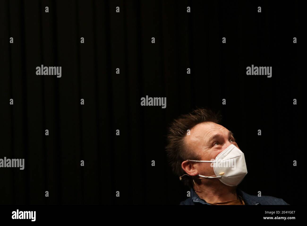 25 janvier 2021: 25 janvier 2021 (Malaga) Miquel Barcelo emmène sa 'métamorfose' au Musée Picasso, avec près d'une centaine d'œuvres réalisées en six ans.le Musée Picasso Malaga présente à partir de ce mercredi 27 janvier, l'exposition Miquel Barcelo. Métamorphose', qui tire son nom de l'histoire de Franz Kafka publiée en 1915, avec environ 100 œuvres faites entre 2014 et 2020 qui peuvent être envisagées jusqu'en septembre prochain. 30 céramiques, 13 peintures, 42 aquarelles, six carnets de voyage et une petite sculpture; ainsi qu'une installation composée de sept grandes bronzes qui ont été installés Banque D'Images