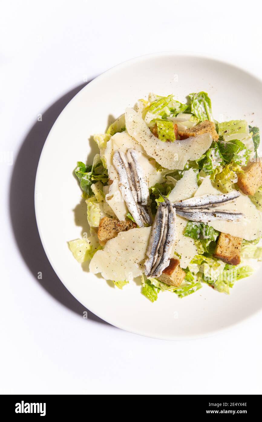 Salade César avec vue grand angle Banque D'Images