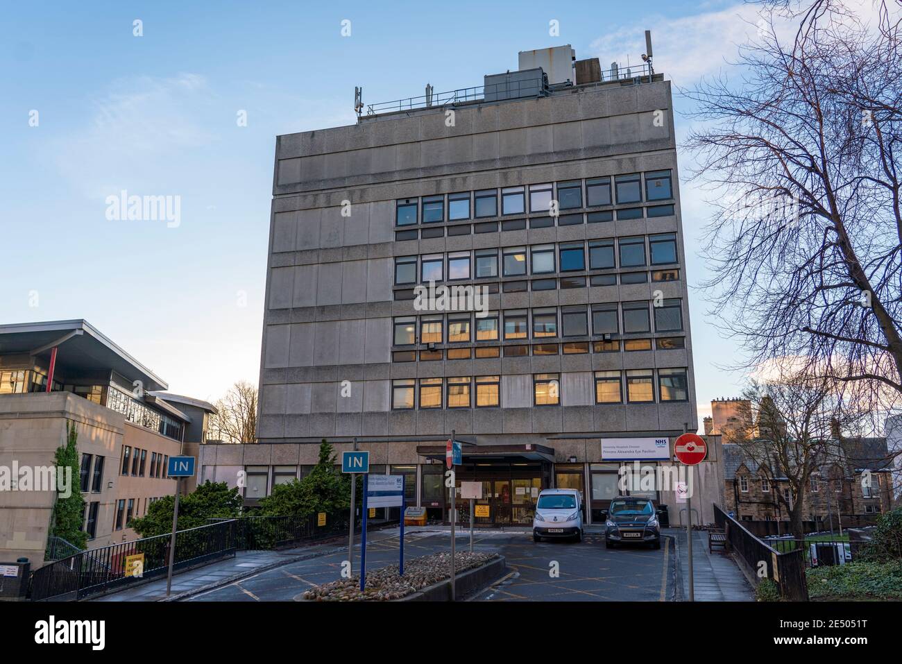 Édimbourg, Écosse, Royaume-Uni. 25 janvier 2021. Vue générale sur le Princess Alexandra Eye Pavilion. L'avenir du vieillissement de l'hôpital Princess Alexandra Eye Pavilion d'Édimbourg est incertain, après que le gouvernement écossais ne financerait pas un remplacement. Les soins oculaires futurs dans la ville pourraient être répartis dans d'autres hôpitaux à Lothian le pavillon ferme. Iain Masterton/Alay Live News Banque D'Images