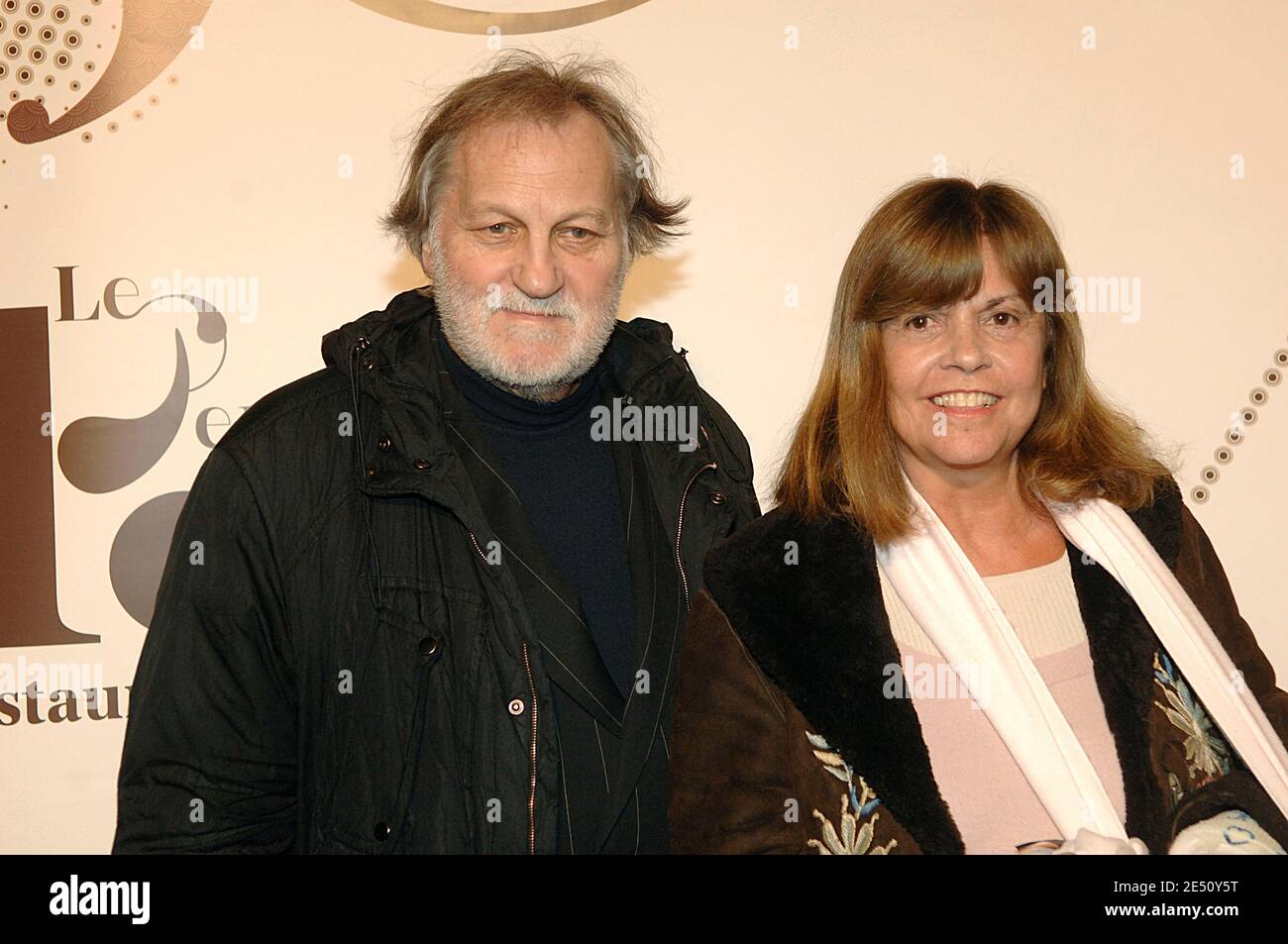 Chantal Goya et son mari Jean-Jacques Debout assistent à la fête pour célébrer le nouveau restaurant « le Perroquet » au Casino de Paris le 7 avril 2008. Photo de Giancarlo Gorassini/ABACAPRESS.COM Banque D'Images