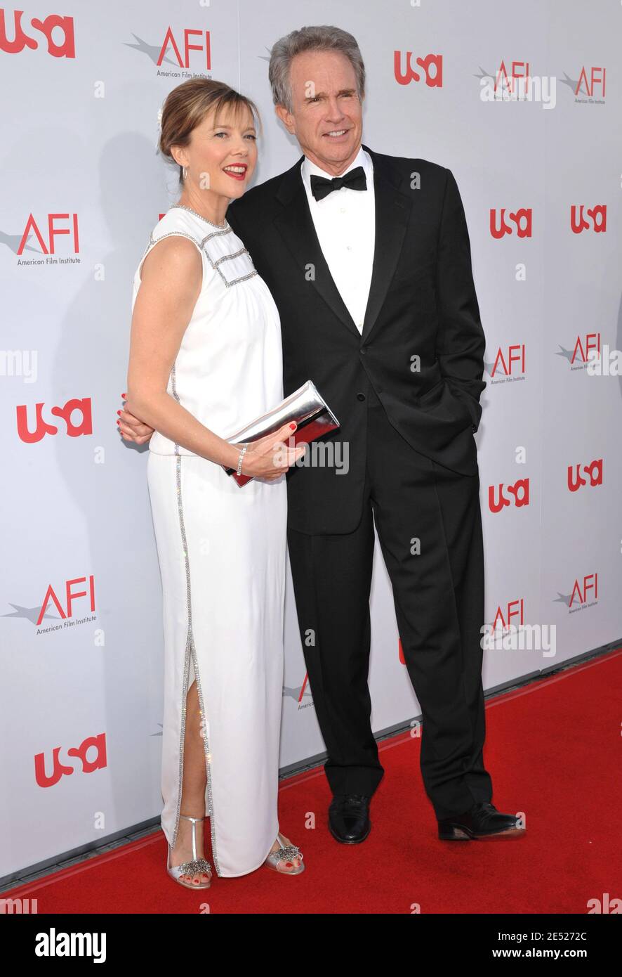 Warren Beatty et Annette Bening assistent au 36e prix de réalisation de la vie de l'AFI, qui a eu lieu au Kodak Theatre à Hollywood, Los Angeles, CA, États-Unis, le 12 juin 2008. Photo de Lionel Hahn/ABACAPRESS.COM Banque D'Images