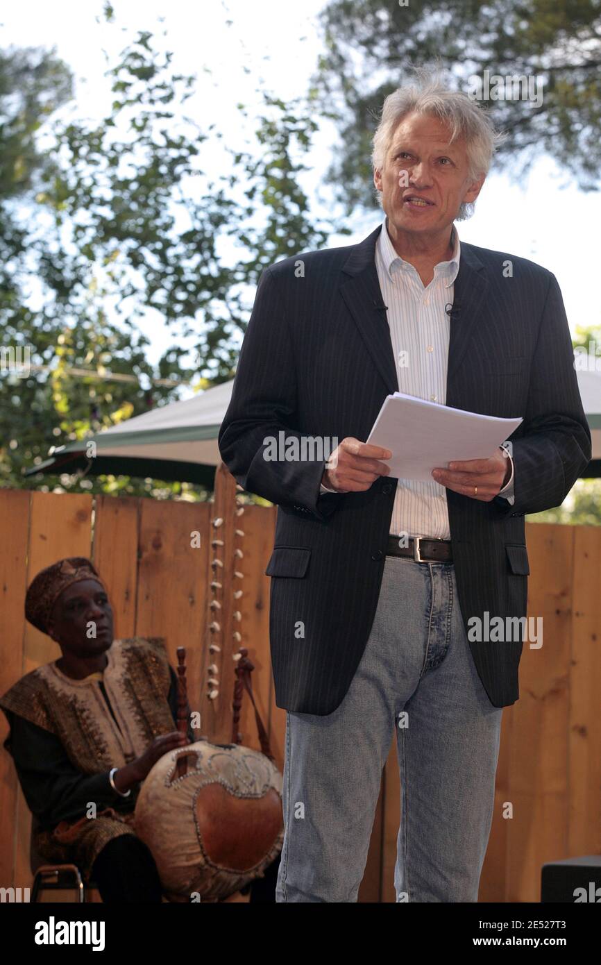 Le 14 juin 2008, l'ancien Premier ministre Dominique de Villepin donne des conférences sur ses poèmes favoris dans le cadre du Printemps des Comediens à Montpellier, France. Photo de Pascal Parrot/ABACAPRESS.COM Banque D'Images