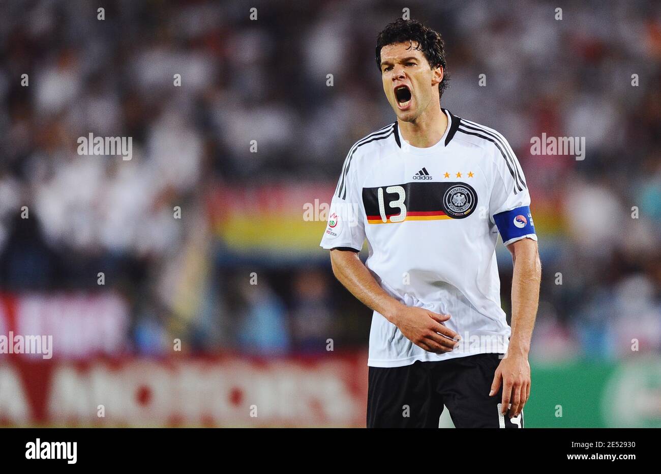 Le capitaine allemand Michael Ballack lors des Championnats d'Europe de l'UEFA Euro 2008, Groupe B, Autriche contre Allemagne au stade Ernst-Happel à Vienne, Autriche, le 16 juin 2008. L'Allemagne a gagné 1-0. Photo de Steeve MacMay/Cameleon/ABACAPRESS.COM Banque D'Images