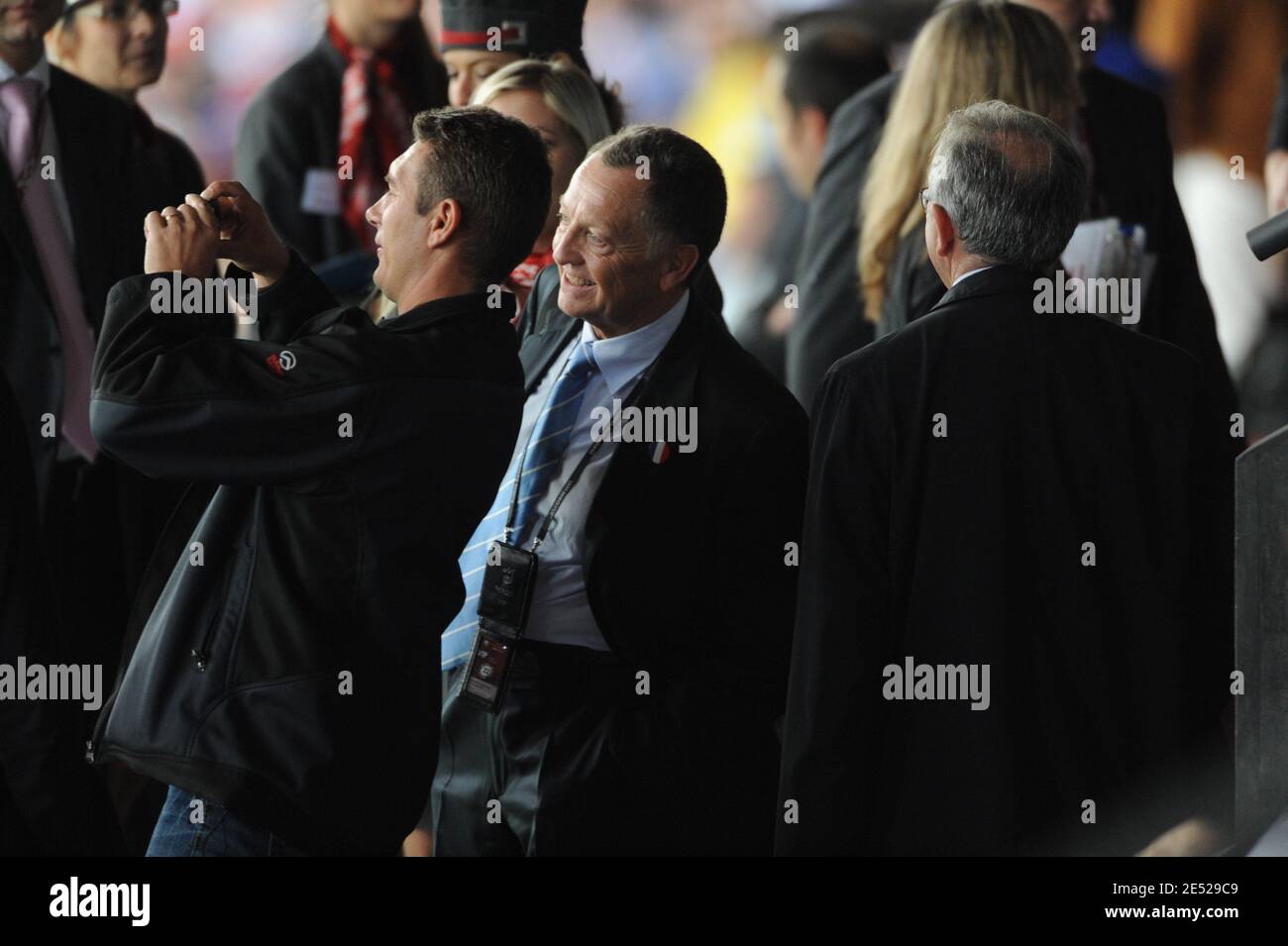 Le président de Lyon, Jean-Michel Aulas, participe à l'Euro 2008, Championnat d'Europe de l'UEFA, Groupe C, France contre Italie, au stade Letzigrund de Zurich, Suisse, le 17 juin 2008. Photo de Orban-Taamallah/Cameleon/ABACAPRESS.COM Banque D'Images