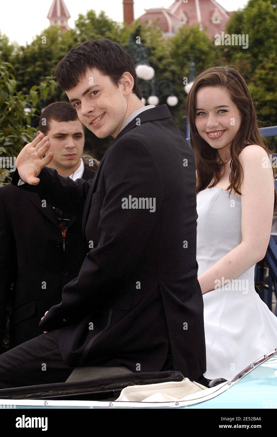 Anna Popplewell et Skandar Keynes assistent aux chroniques de Narnia : première du Prince Caspien à Disneyland Paris à Marne la Vallée, France, le 20 juin 2008. Photo de Giancarlo Gorassini/ABACAPRESS.COM Banque D'Images