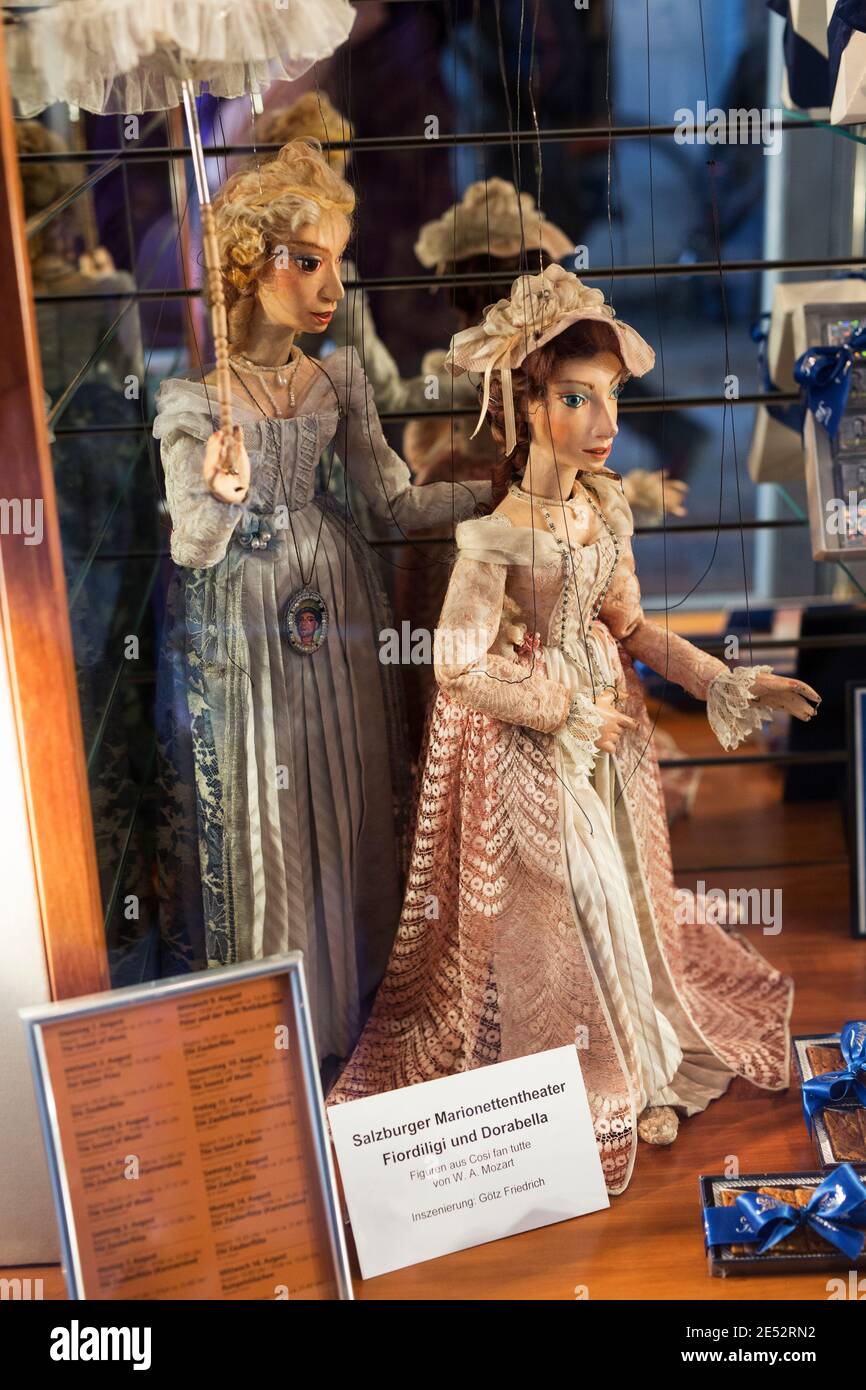 Marionnettes exposées du Musée Marionette de Salzbourg, Autriche. Banque D'Images