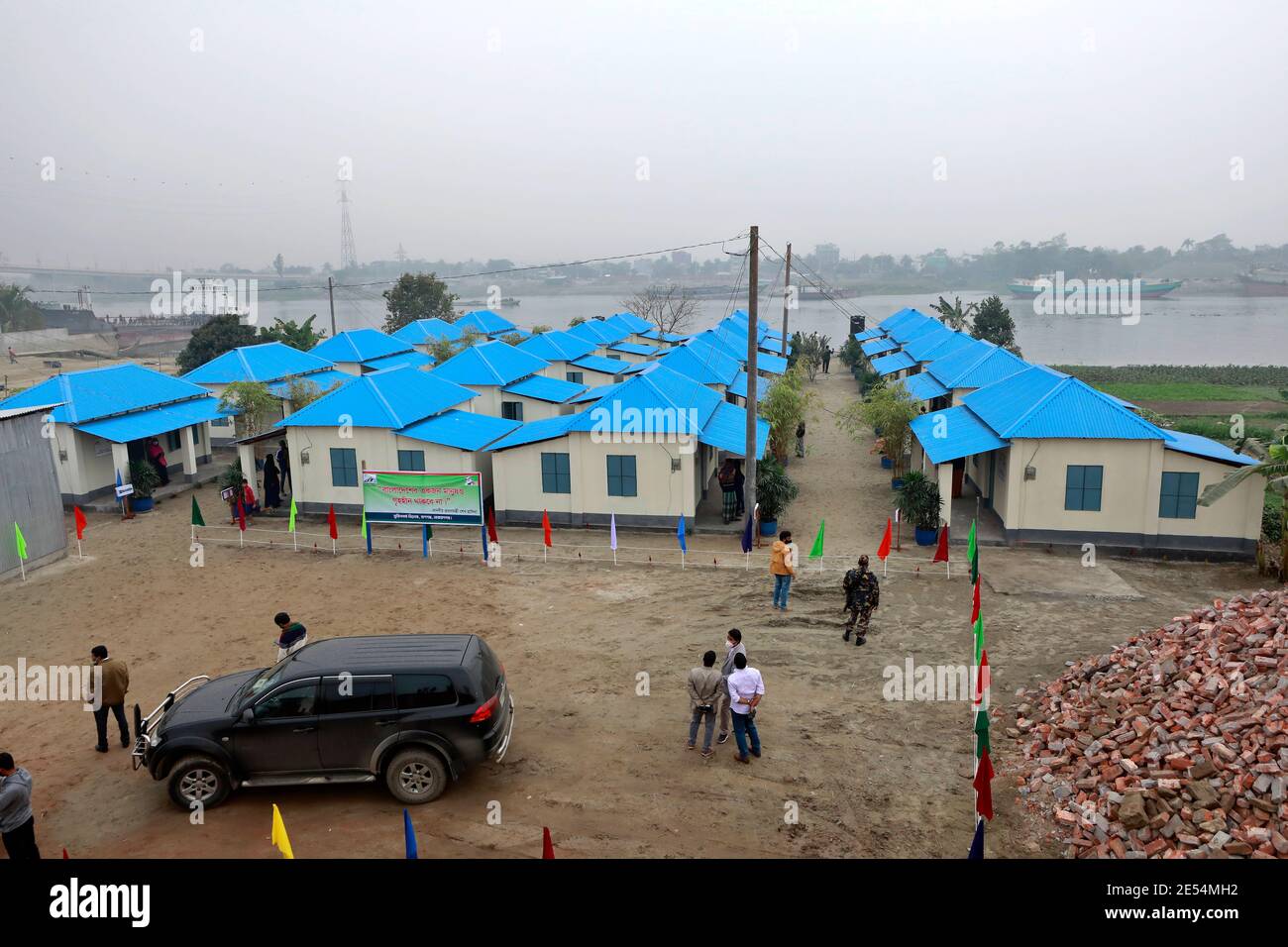 Narayanganj, Bangladesh - le 20 janvier 2021 : une vue d'ensemble du projet de refuge pour les sans-abri à Rupganj à Narayanganj. Banque D'Images