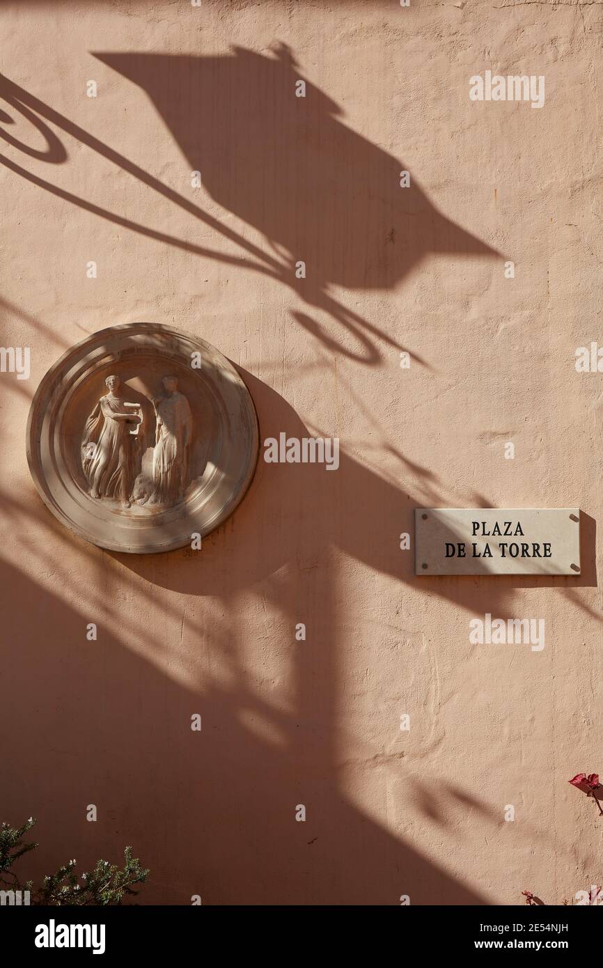 Détails à l'intérieur du village commercial de Torreablo, inspiré par le style de l'architecture italienne, Benavidez, Buenos Aires, Argentine. Banque D'Images