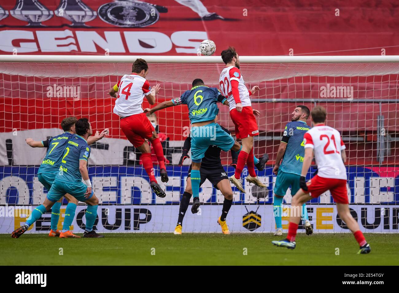 UTRECHT, PAYS-BAS - JANVIER 24 : Sven Mijnans de Sparta, Dirk Abels de Sparta, Willem Janssen du FC Utrecht, Adil Auassar de Sparta, gardien de but Madu Banque D'Images