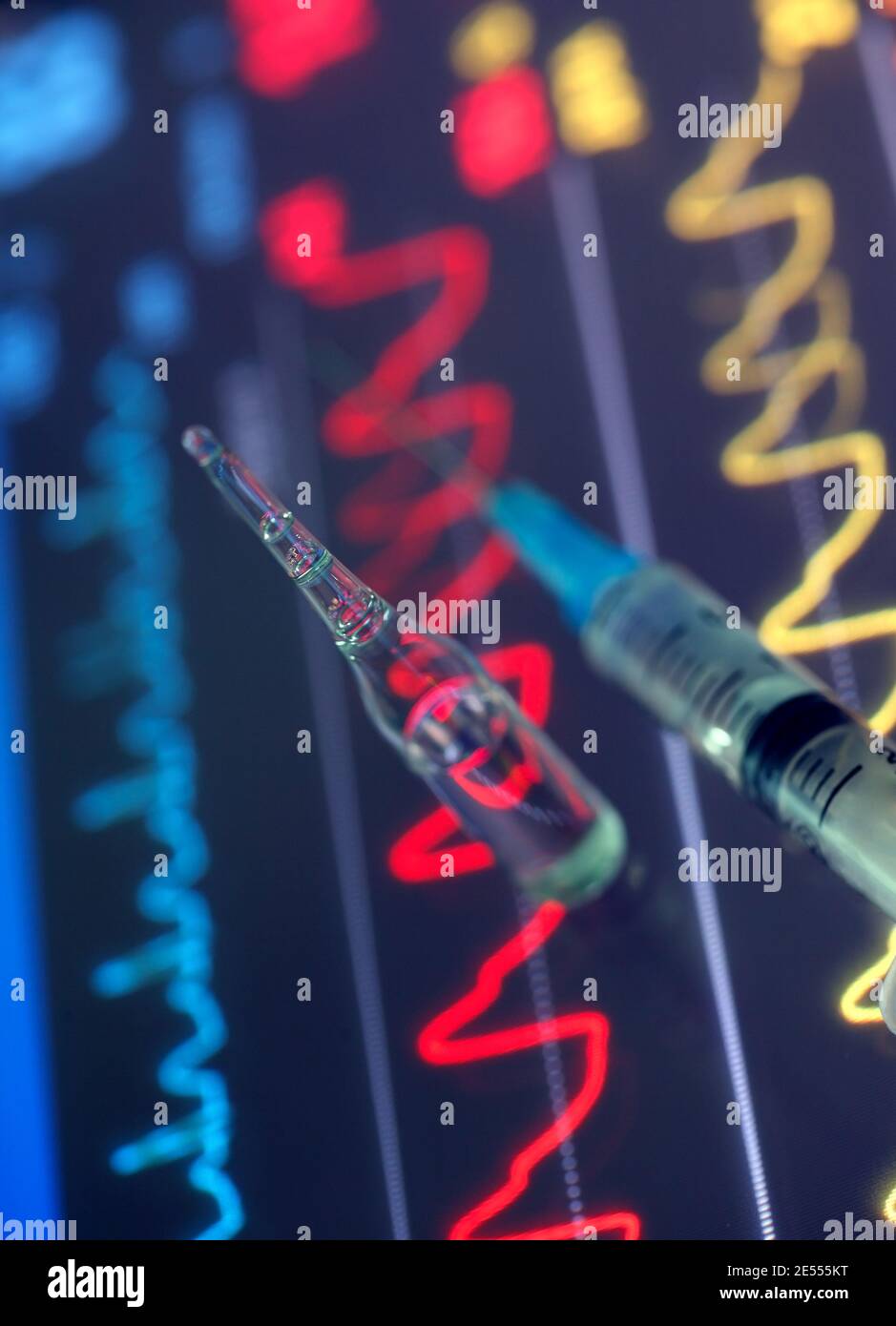 Concept d'un traitement d'urgence des patients en état critique de santé. Banque D'Images Concept d'un traitement d'urgence des patients en état critique de santé. Banque D'Images