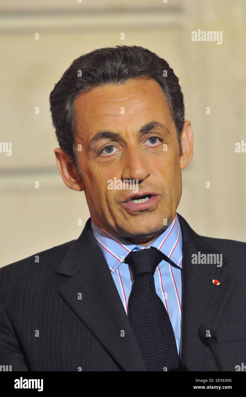 Le président français Nicolas Sarkozy lors d'une conférence de presse à l'Elysée, à Paris, en France, le 2 juillet 2008. Sarkozy dit que l'otage franco-colombien Ingrid Betancourt est en 'bonne santé' et que ses enfants vont la voir en Colombie. Photo par Ammar Abd Rabbo/ABACAPRESS.COM Banque D'Images