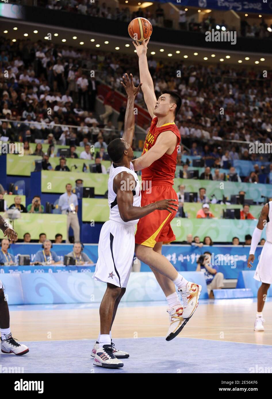 Le Yao Ming de Chine lors du basketball bat China 101-70 lors des Jeux Olympiques de Beijing 2008 à Beijing, en Chine, le 10 août 2008. Photo de Gouhier-Hahn-Nebinger/Cameleon/ABACAPRESS.COM Banque D'Images