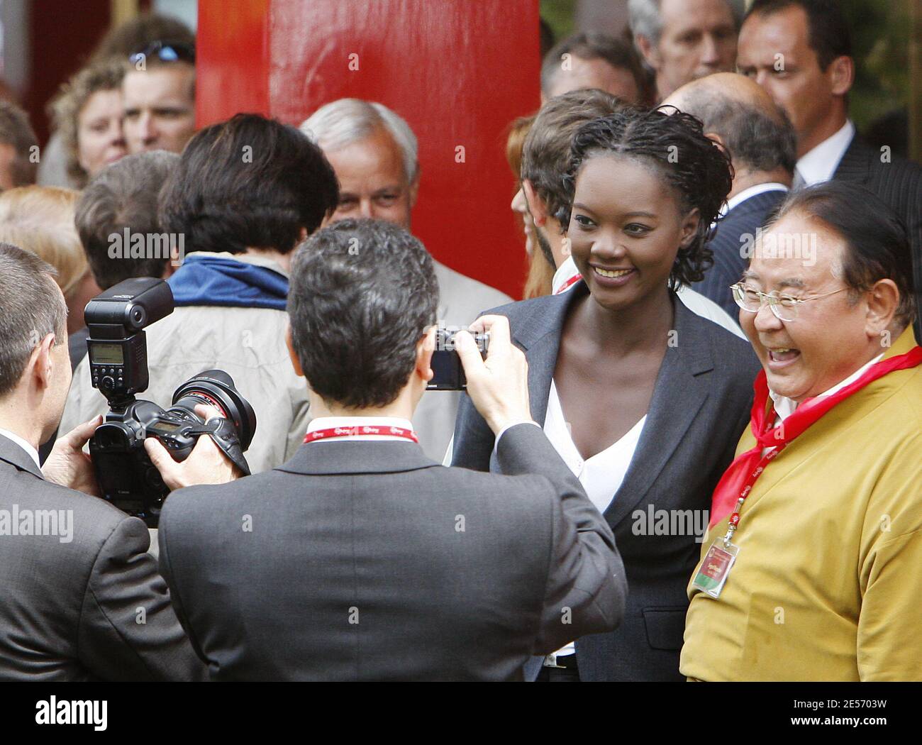 Le jeune ministre français des Affaires étrangères Rama Yade assiste à l'inauguration du temple de Lerab Ling à Roqueredonde, dans le sud de la France, le 22 août 2008. Photo d'Abd Rabbo-Bernard/ABACAPRESS.COM Banque D'Images