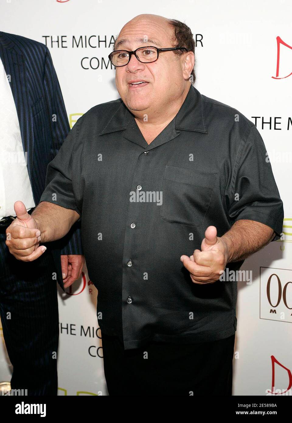 Danny DeVito, copropriétaire, arrive pour l'ouverture officielle du restaurant Devito South Beach. Miami Beach, Floride 6/13/07. DeVito South Beach Restaurant, Miami Beach FL. [[FAM]] Banque D'Images