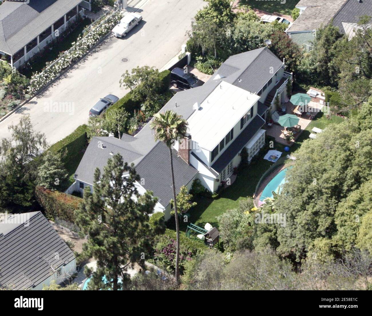 Exclusif !! C'est la maison de rêve du docteur McDreamy. Patrick Dempsey aurait acheté cette maison de quatre chambres qui se trouve sur près d'un acre en 2006. Il était inscrit pour $3,250,000 à l'époque. Dempsey et sa femme Jillian ont trois enfants dont des jumeaux, ils ont donc déjà une maison pleine. Bel Air, Californie 7/21/07. [[rac ral]] Banque D'Images