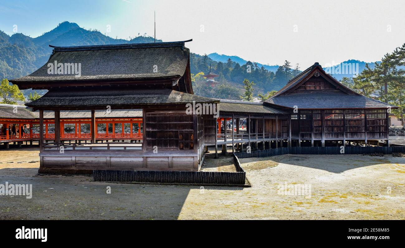 Le temple flottant du japon Banque D'Images