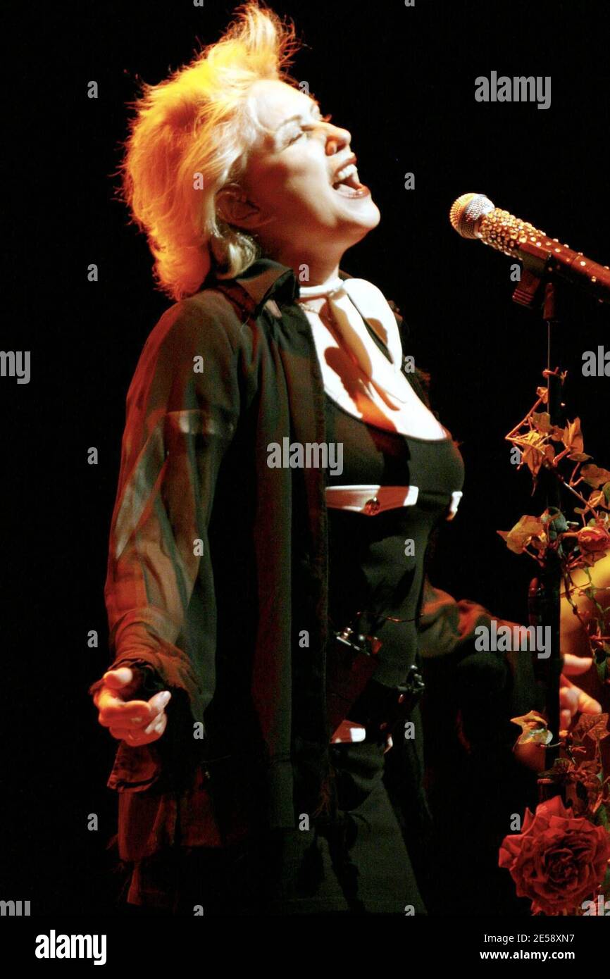 Debbie Harry, originaire de South Beach, se produit en concert et est toujours en bonne position à l'âge de 62 ans. Le Fillmore Miami Beach au Jackie Gleason Theatre. Miami, Floride. 11/16/07. [[fal]] Banque D'Images