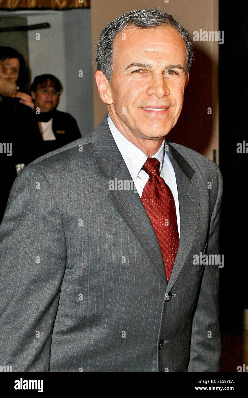 Tony Plana, la star de « Ugly Betty », arrive au neuvième dîner annuel des Family Television Awards à Beverly Hills, en Californie. 11/28/07. [[laj]] Banque D'Images