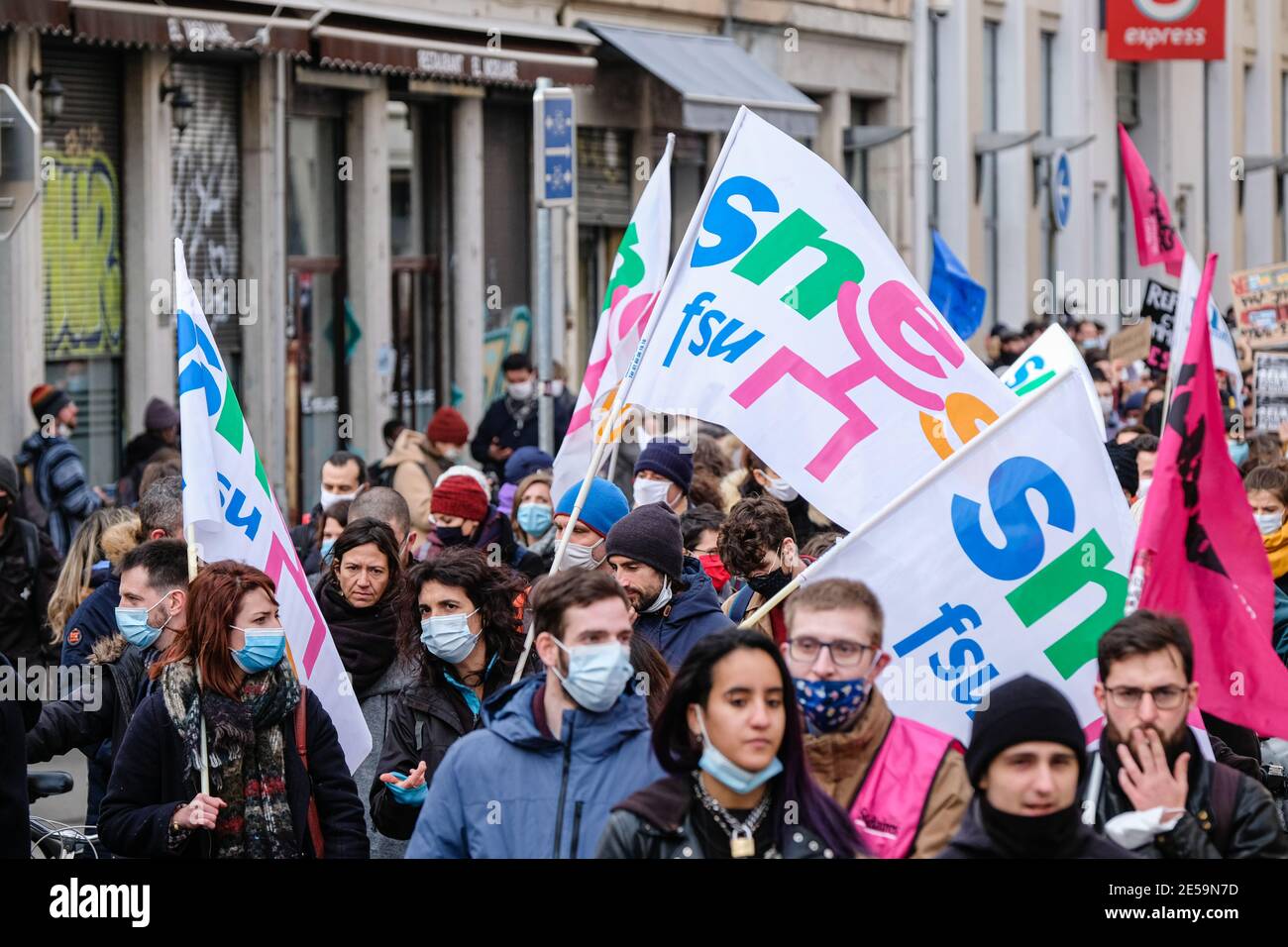 Lyon (France), le 26 janvier 2021. Démonstration par les enseignants et le personnel national de l'éducation avec les étudiants. Banque D'Images