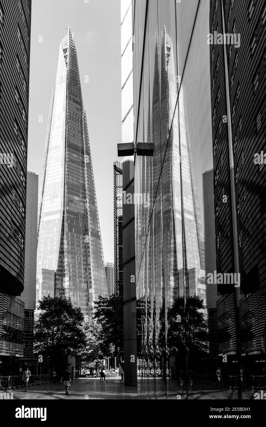 Une vue du Shard de More London Development, Londres, Angleterre. Banque D'Images