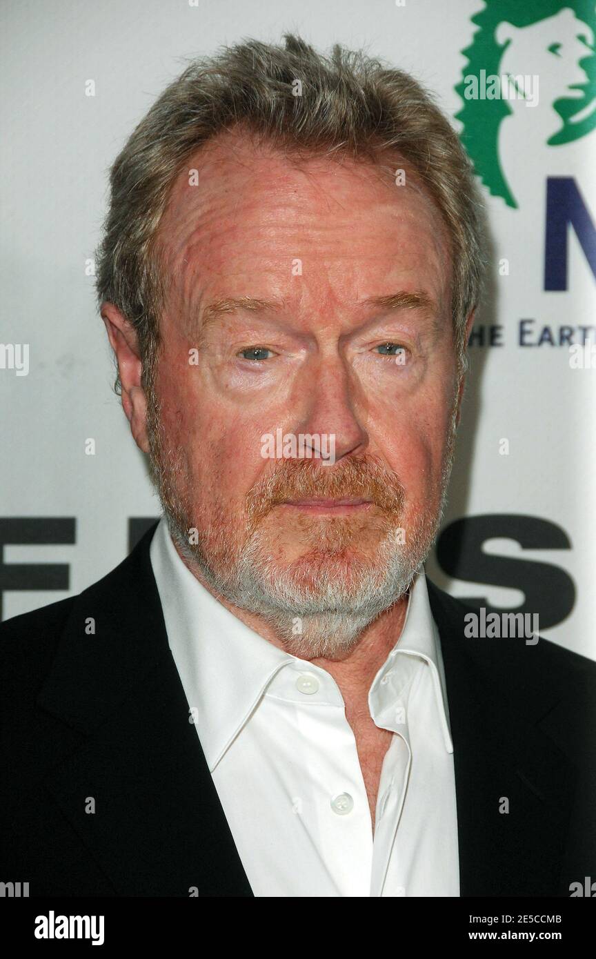 Le directeur Ridley Scott assiste à la première de 'Body of Lies' au Frederick P. Rose Theatre de New York, aux États-Unis, le 5 octobre 2008. Photo de Gregorio Binuya/ABACAPRESS.COM Banque D'Images