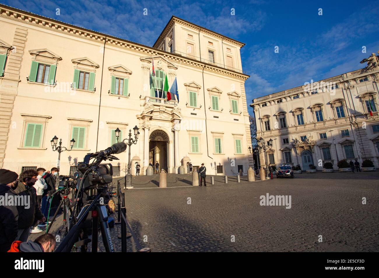 Crisi di gogo, consultazioni al Quirinale: Cominciano Casellati e Fico Banque D'Images