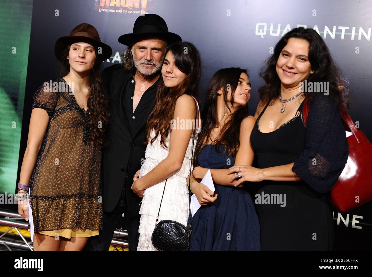 Rade Sherbedgia, membre du casting, participe à la première mondiale de la « quarantaine » qui s'est tenue à Knott's Scary Farm à Los Angeles, Californie, États-Unis, le 9 octobre 2008. Photo de Lionel Hahn/ABACAPRESS.COM Banque D'Images