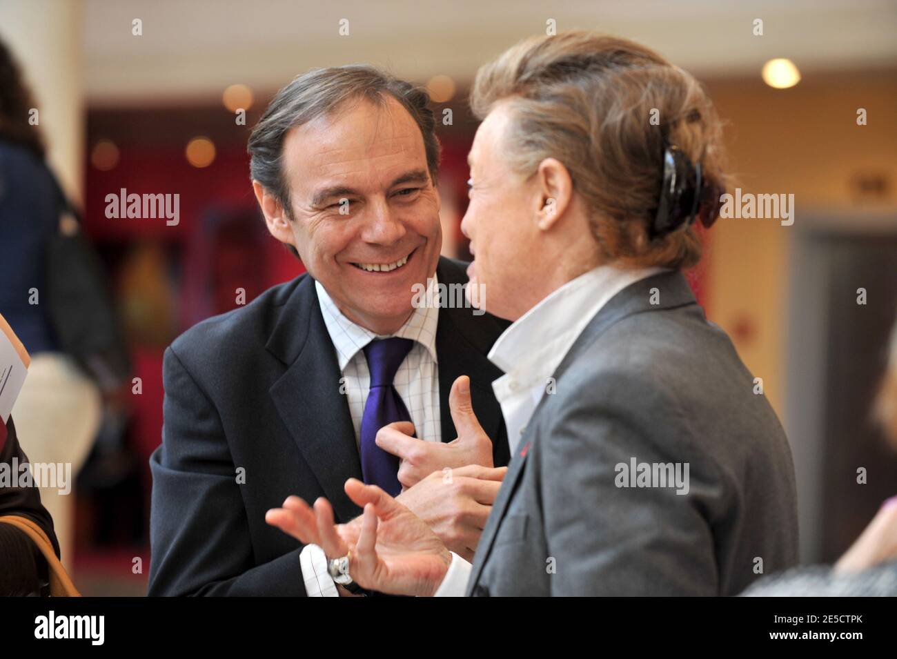 Xavier Couture, directeur de la division Orange Content, avec Aude  Zieseniss de Thuin, fondatrice et PDG du Forum des femmes, participe à la  quatrième édition de la rencontre mondiale du Forum des