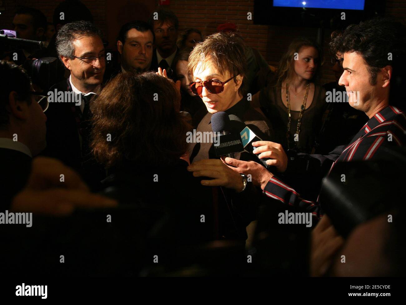 Le directeur Michael Cimino est arrivé à l'hommage rendu à Calantha Mansfield dans le cadre du 3e 'Festival du film de Rome' à Rome, en Italie, le 28 octobre 2008. Photo de Denis Guignebourg/ABACAPRESS.COM Banque D'Images