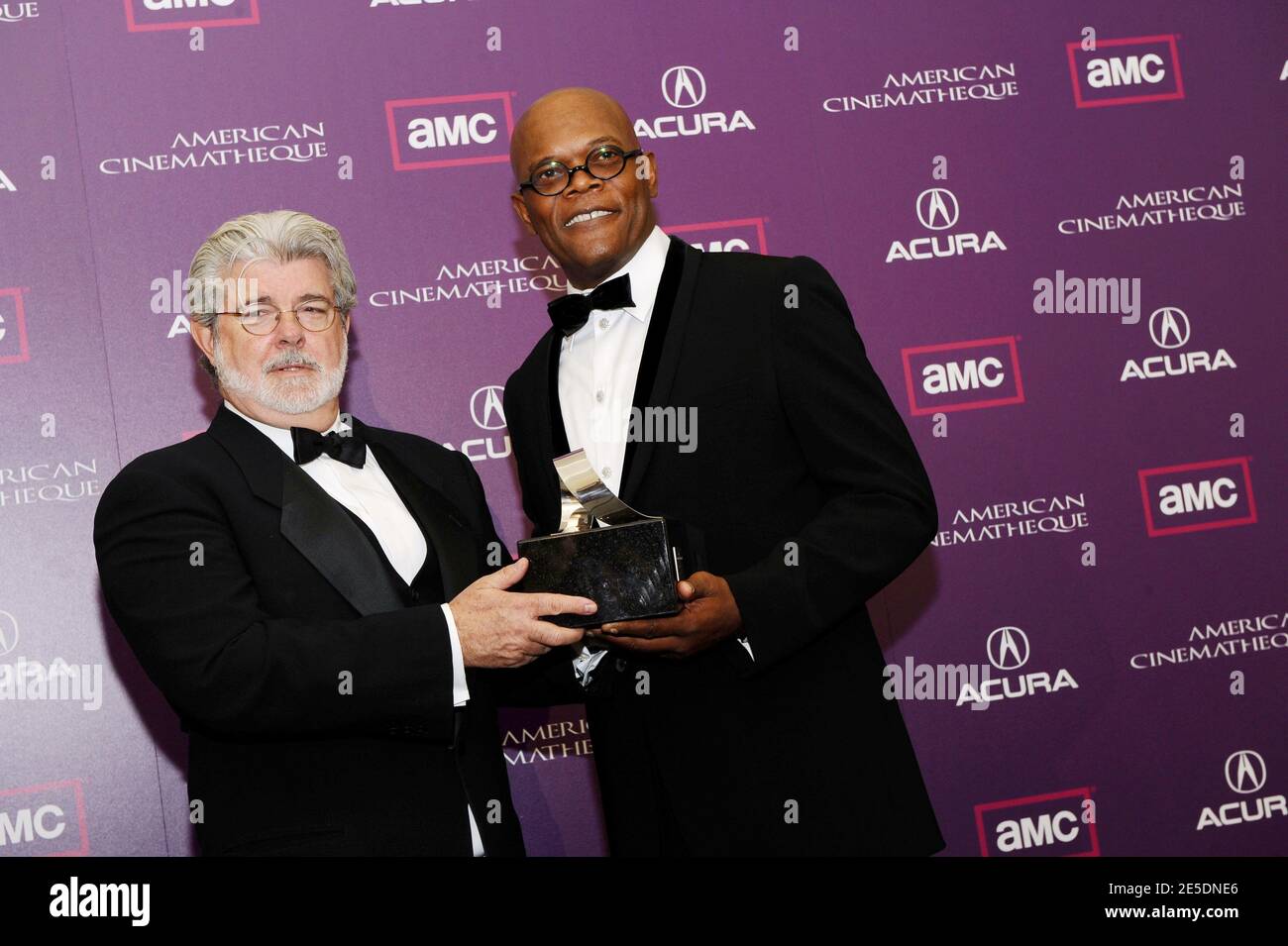 George Lucas (L) et Samuel L. Jackson au 23e Prix annuel de la Cinémathèque américaine, à Los Angeles, CA, États-Unis, le 1er décembre 2008. Photo de Lionel Hahn/ABACAUSA.COM Banque D'Images