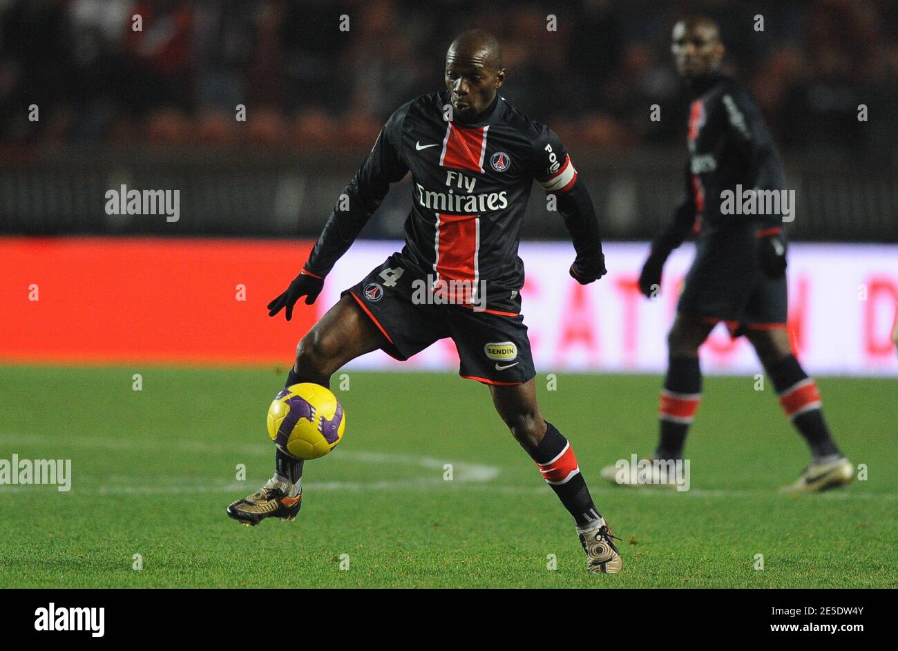 Claude Makelele du PSG lors du match de football de la première Ligue française, Paris Saint-Germain vs le Mans au Parc des Princes à Paris, France, le 7 décembre 2008. Paris a gagné 3-1. Photo de Steeve McMay/Cameleon/ABACAPRESS.COM Banque D'Images