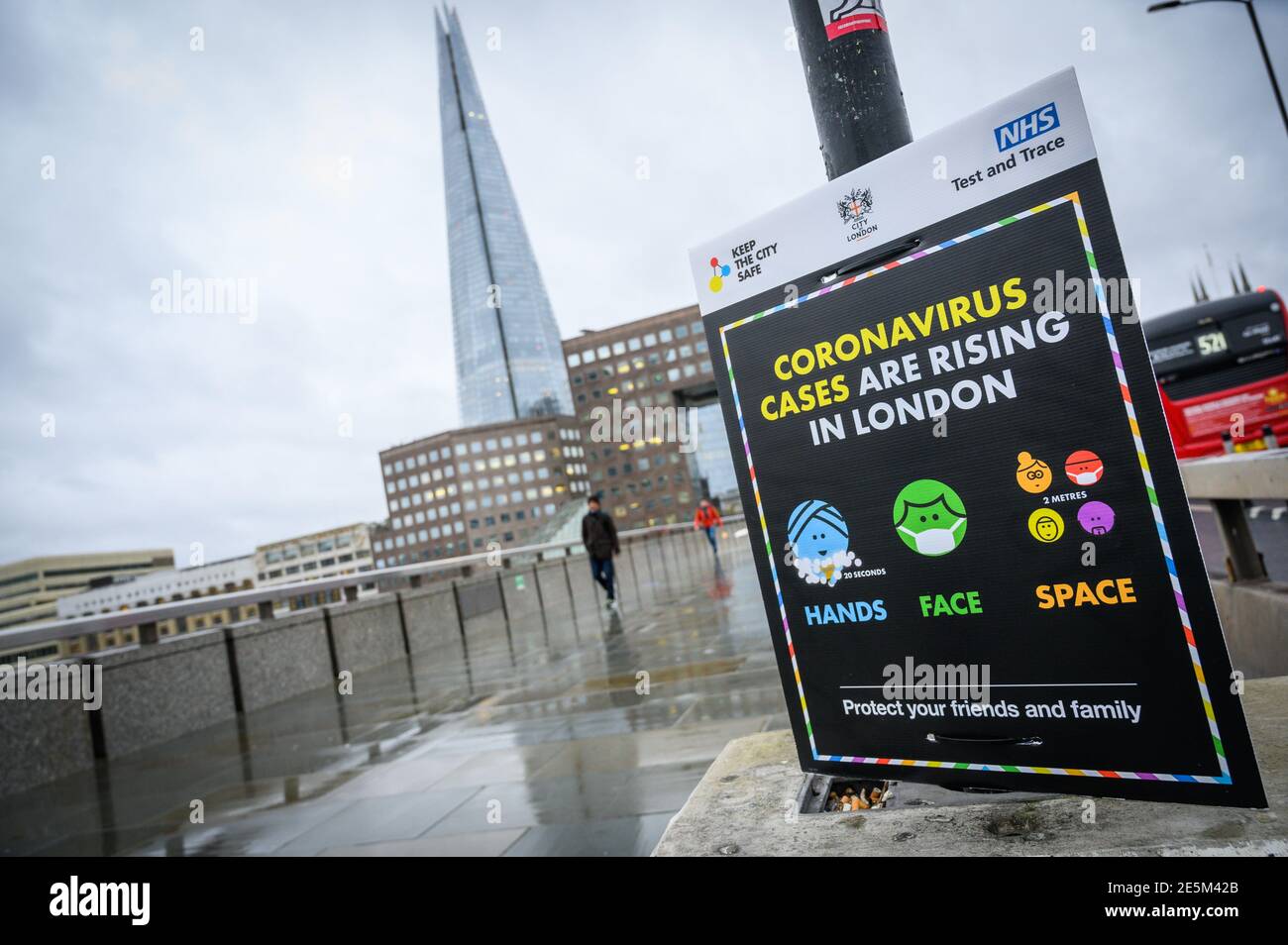 Vider les rues pendant l'heure de pointe du matin sur le London Bridge pendant Covid-19 LockDown 20 janvier 2021 Banque D'Images Vider les rues pendant l'heure de pointe du matin sur le London Bridge pendant Covid-19 LockDown 20 janvier 2021 Banque D'Images