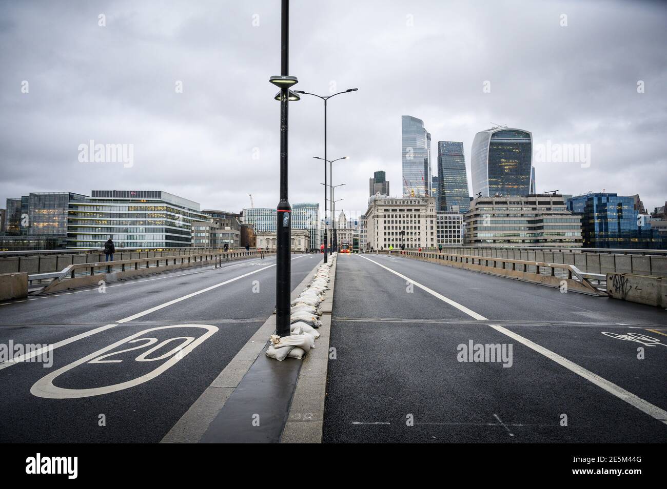 Vider les rues pendant l'heure de pointe du matin sur le London Bridge pendant Covid-19 LockDown 20 janvier 2021 Banque D'Images Vider les rues pendant l'heure de pointe du matin sur le London Bridge pendant Covid-19 LockDown 20 janvier 2021 Banque D'Images