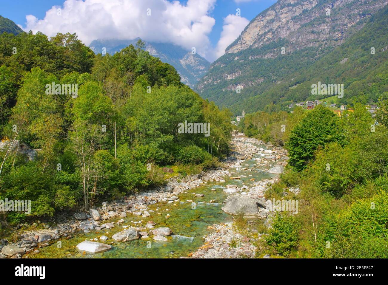 Rivière Frasco et Verzasca, vallée de la Verzasca, Tessin, Suisse, Europe Banque D'Images