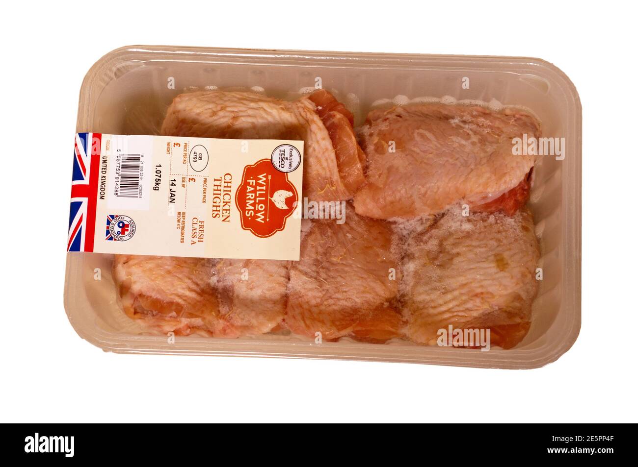 Paquet de cuisses de poulet du Royaume-Uni de Willow Farms exclusif à Tesco Banque D'Images