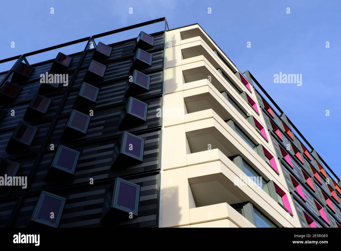 LONDRES - 28 JANVIER 2020 : hôtel Moxy à Stratford, est de Londres Banque D'Images LONDRES - 28 JANVIER 2020 : hôtel Moxy à Stratford, est de Londres Banque D'Images