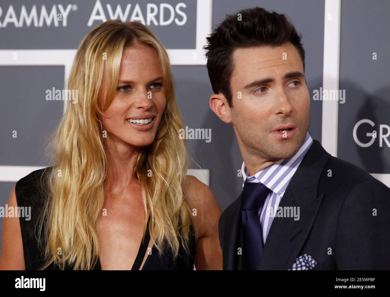 Maroon 5 Grammy Banque D Image Et Photos Alamy