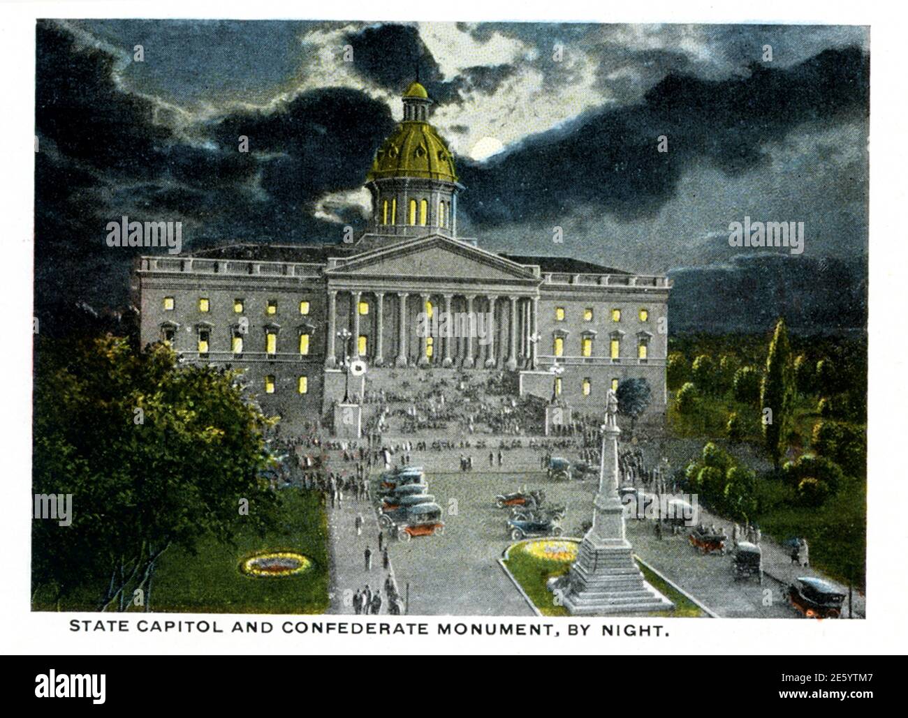 Columbia Caroline du Sud 1918 : Capitole de l'État et monument confédéré de nuit. Banque D'Images