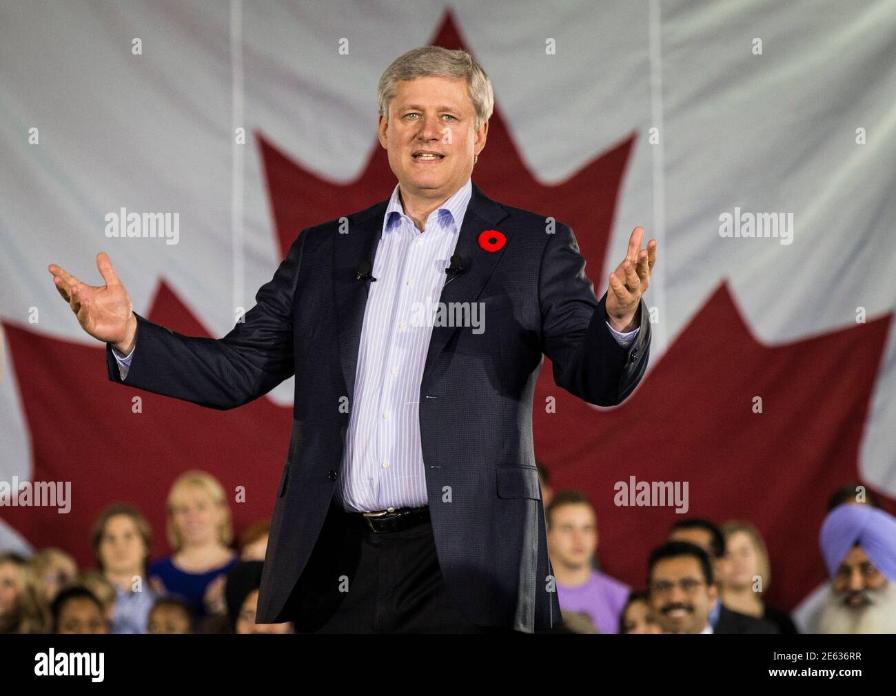 Canada's Prime Minister Stephen Harper speaks at the Joseph & Wolf Lebovic  Jewish Community Campus in front of an audience of school children in  Vaughan, October 30, 2014. Canadian Prime Minister Stephen