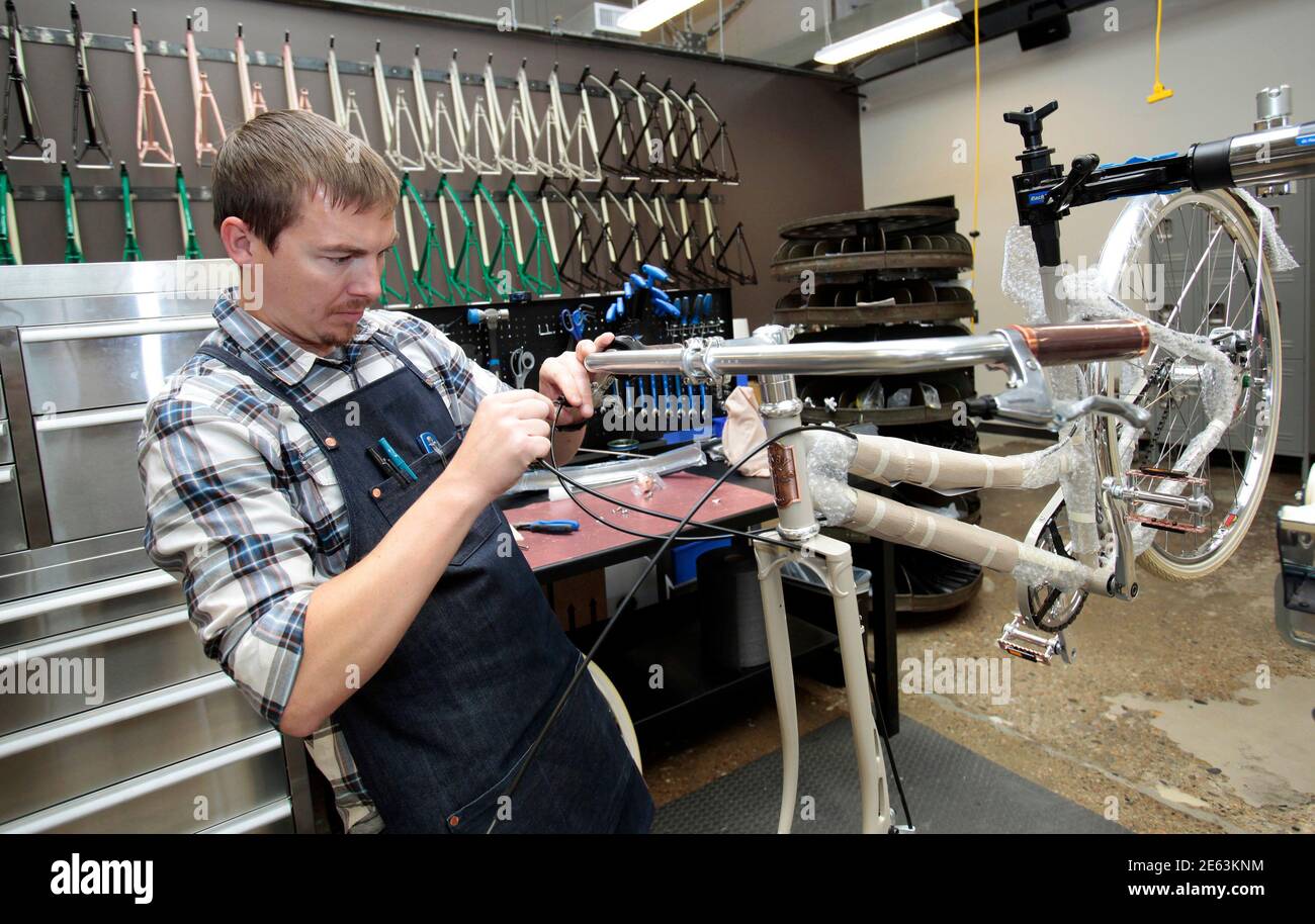 shinola detroit bike