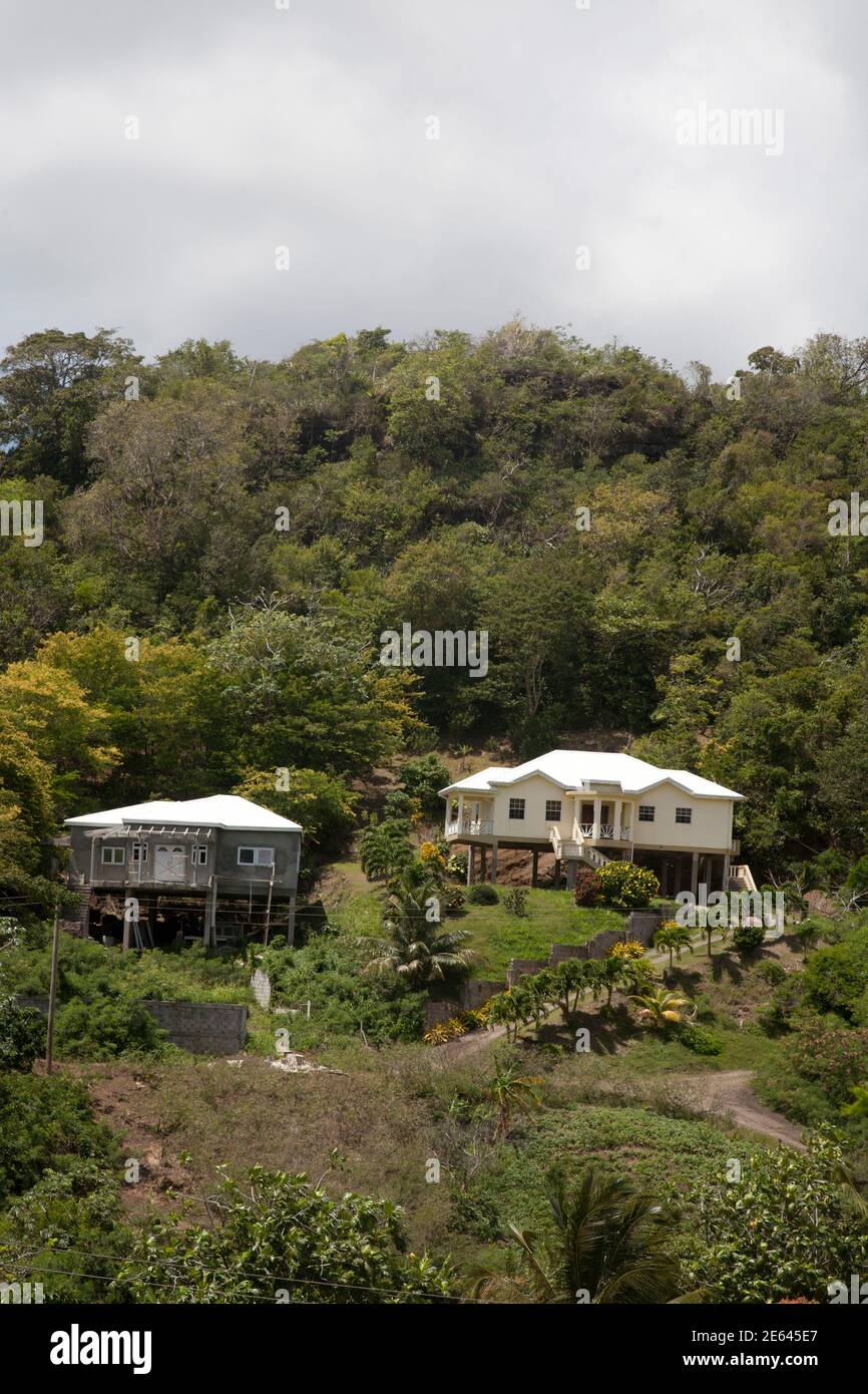 deux maisons sur pilotis sud de la grenade îles éoliennes antilles Banque D'Images