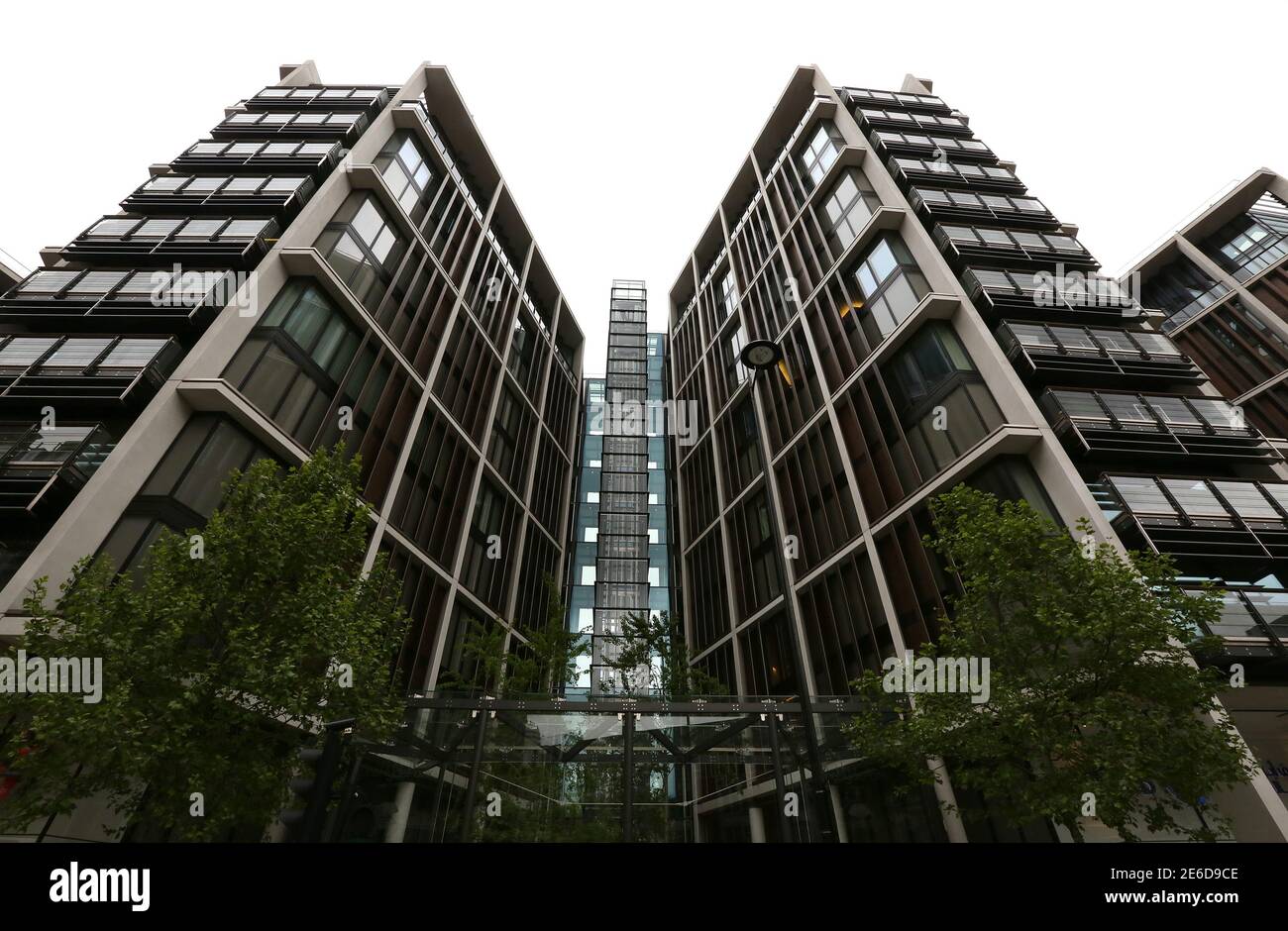 The Development Of One Hyde Park Is Seen London May 2 14 London S Red Hot Property Market Has Struck A New Record With The Sale Of A 140 Million Pound 237 Million Unfurnished