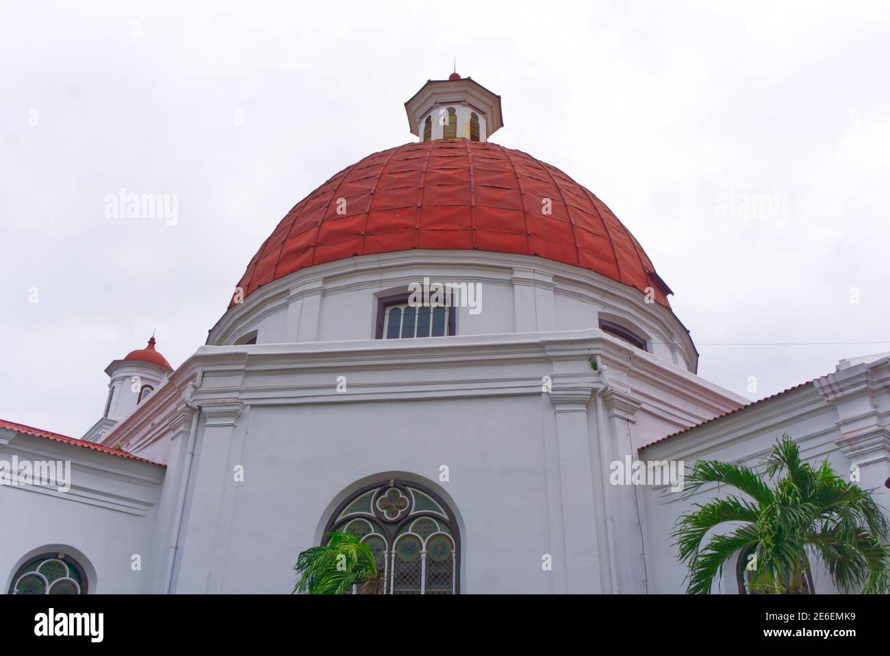 Semarang, Indonésie - 21 janvier 2021 : Gereja Blenenduk (église de Blenenduk) à Kota Lama Semarang, est la plus ancienne église chrétienne du centre de Java, en indonésie Banque D'Images