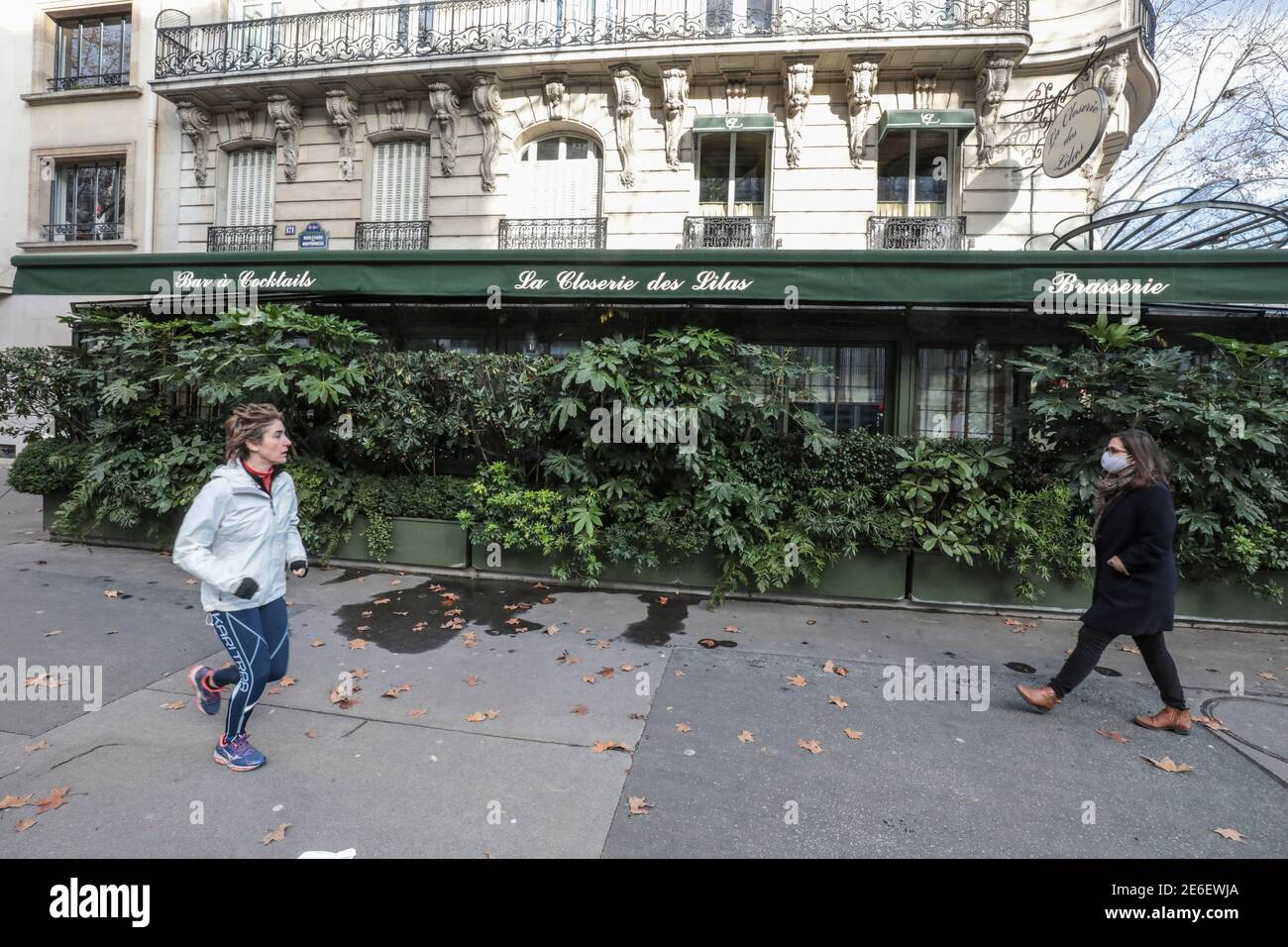 CHAMPAGNE SOCIALISTES À PARIS Banque D'Images