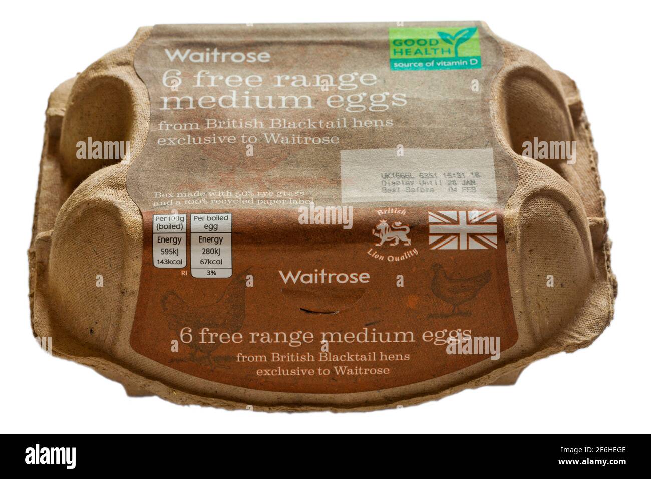 Carton de Waitrose 6 oeufs de milieu de gamme libre de British Poules noires isolées sur fond blanc - boîte à œufs fermée boîte à lait Banque D'Images