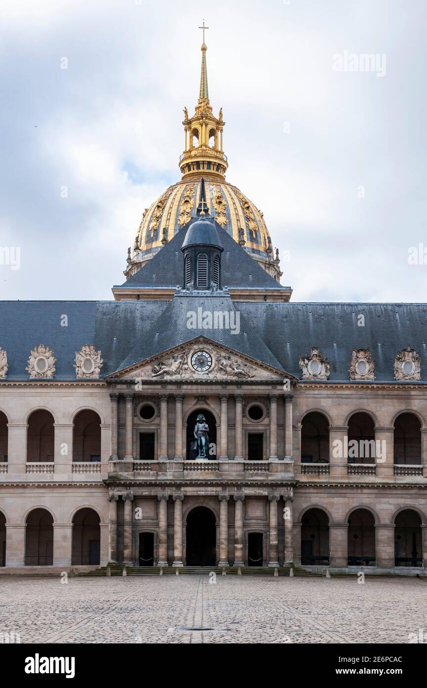 Façade du musée les Invalides (Anciennement Hotel des Invalides) Banque D'Images