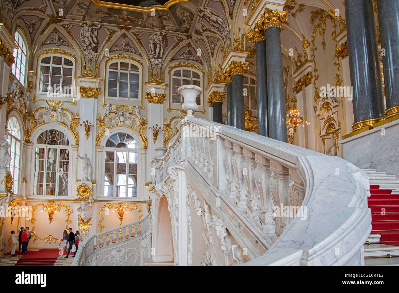 Escalier de Jordanie de style baroque du XVIIIe siècle au Palais d'hiver / Musée de l'Ermitage à Saint-Pétersbourg, Russie Banque D'Images