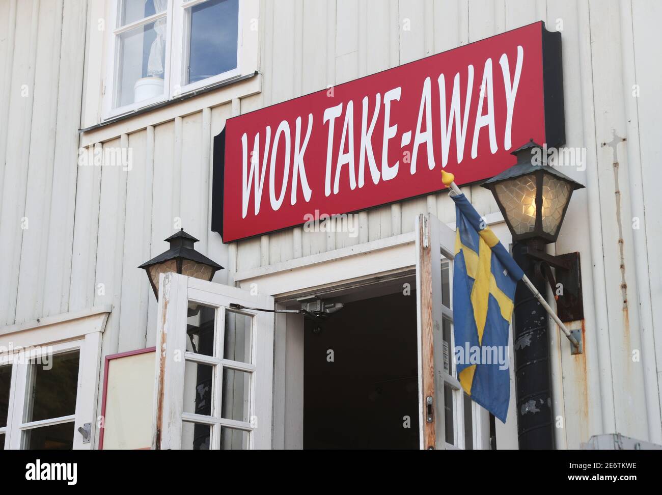 GRÄNNA, SUÈDE- 4 AOÛT 2018:Restaurant à emporter Wok à Gränna, Suède. Banque D'Images