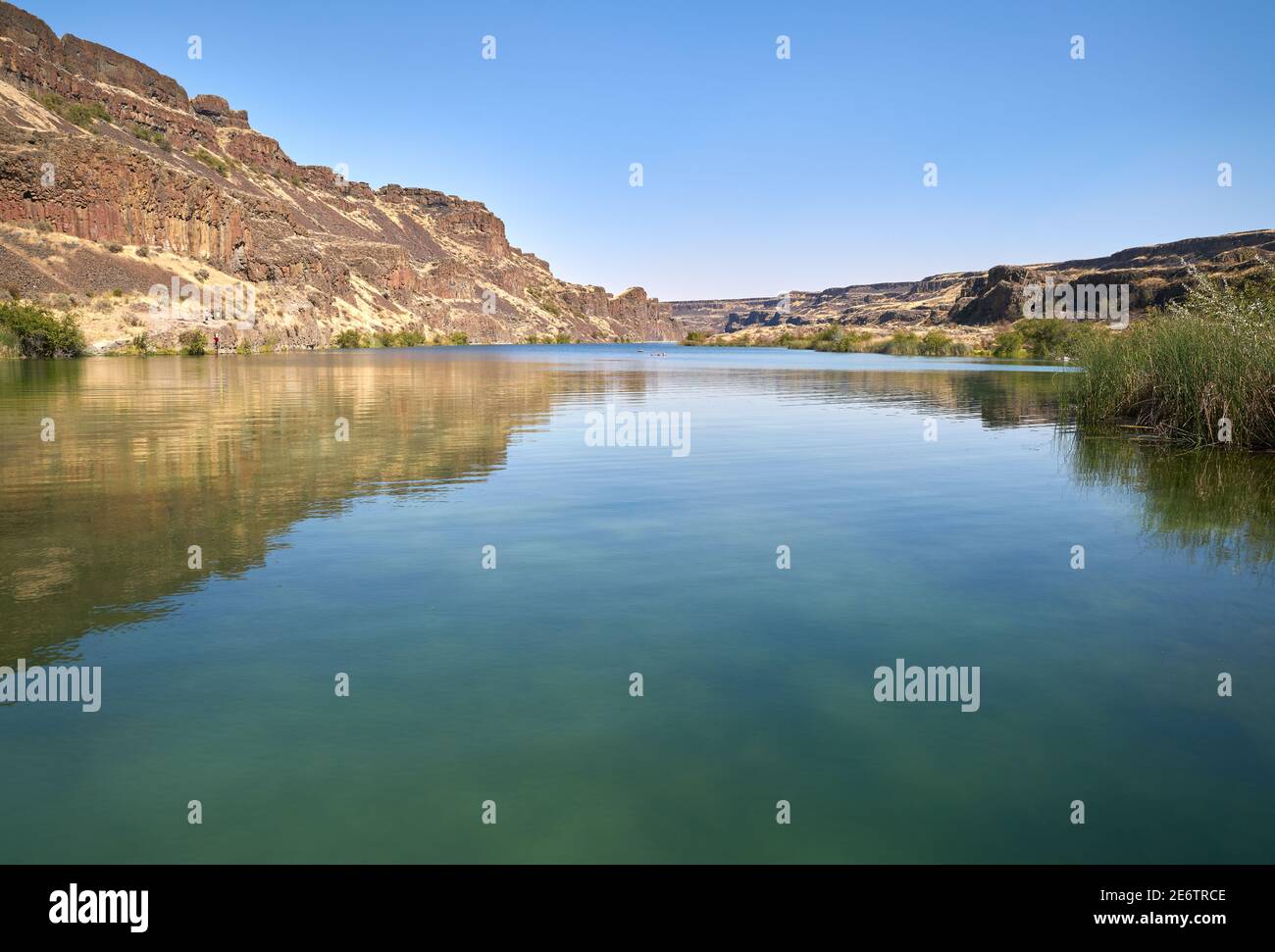 Deep Lake Coulee City. Deep Lake au parc national de Dry Falls, dans l'est de Washington, États-Unis. Banque D'Images